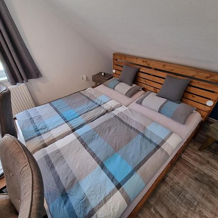 Fewo Floti Ferienwohnung Augustfehn Apen Экстерьер фото
